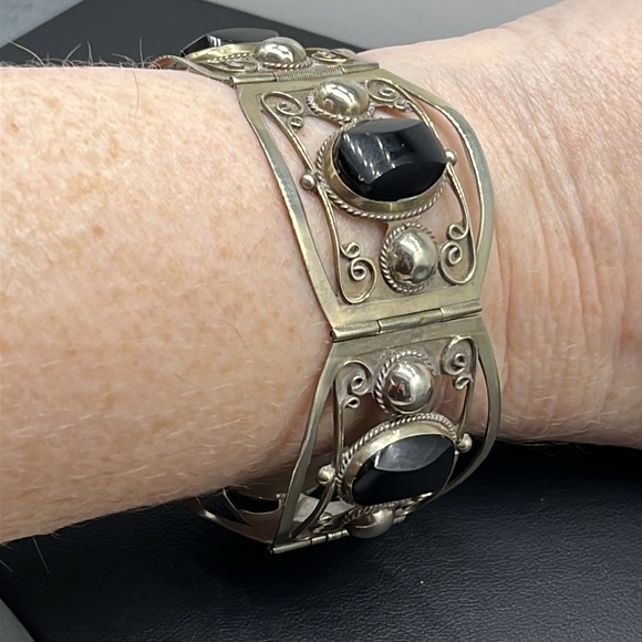 Vintage Taxco Mexico sterling silver bracelet, approx 6.25 inches, 32 grams - Picture 14 of 14